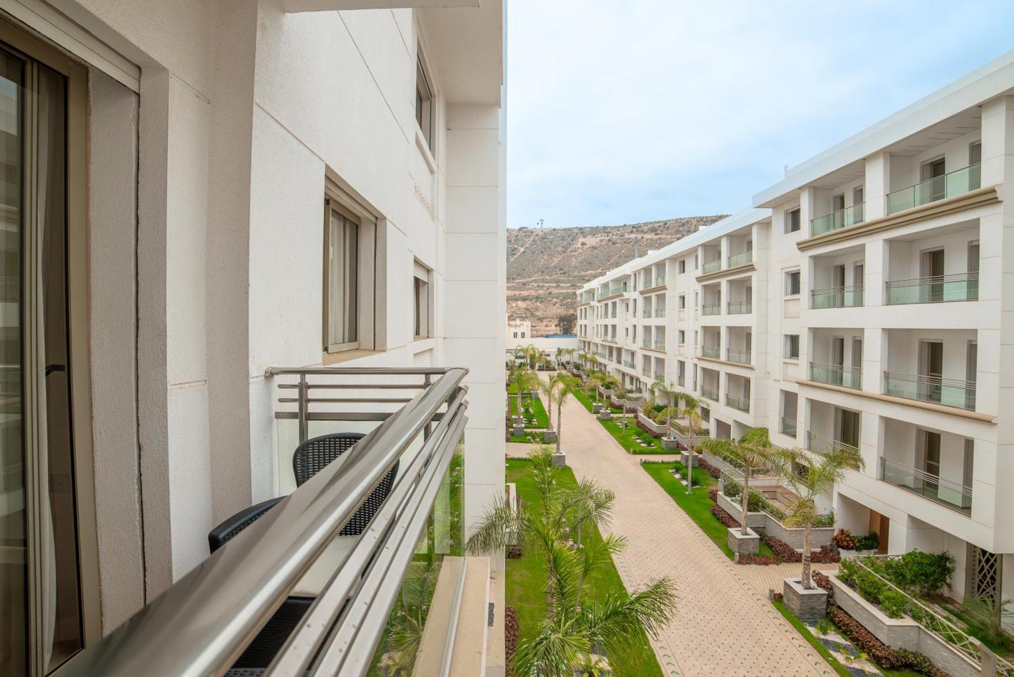 Apartment Luxury Seafront 101sqm With 2 Bedrooms And Wi-fi Unlimited *